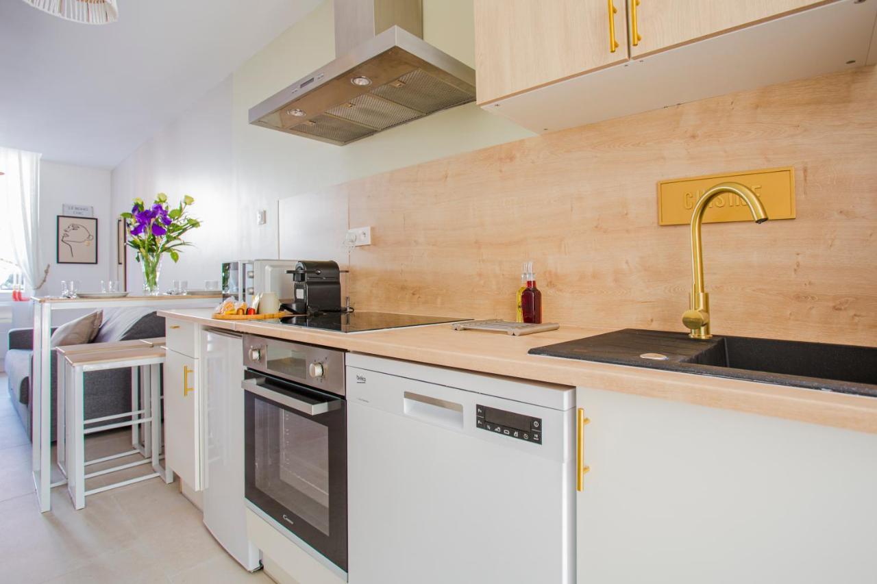 Ideal Pro & Couple - 2 Logements Theme Boho Chic Rdc & Dandy 1Er Etage - Quartier Calme - Jardin - Wifi Hd - Smart Tv - Parking Gratuit - Proche Centre & Transports - Ask Home 발랑시엔 외부 사진