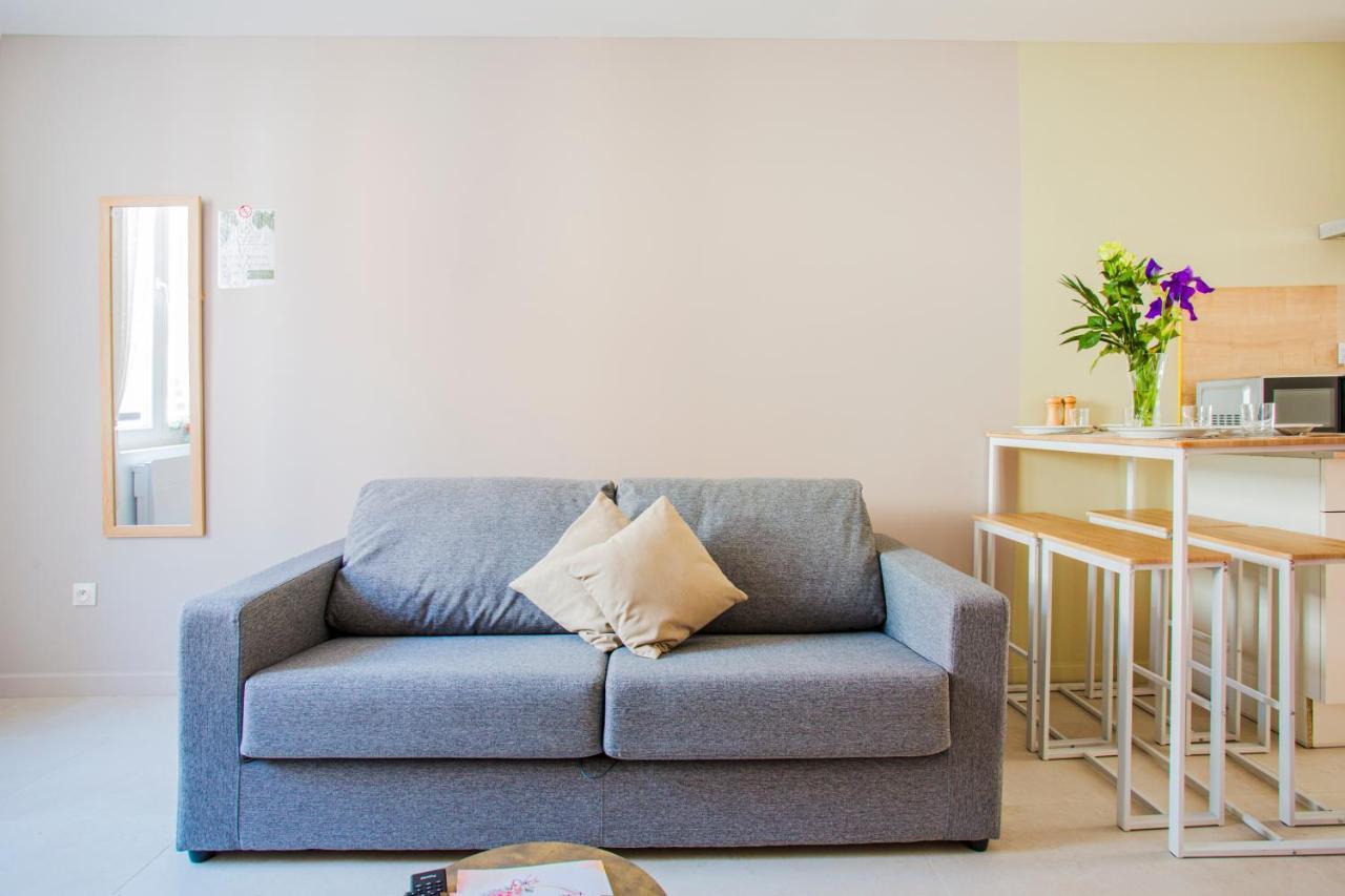 Ideal Pro & Couple - 2 Logements Theme Boho Chic Rdc & Dandy 1Er Etage - Quartier Calme - Jardin - Wifi Hd - Smart Tv - Parking Gratuit - Proche Centre & Transports - Ask Home 발랑시엔 외부 사진